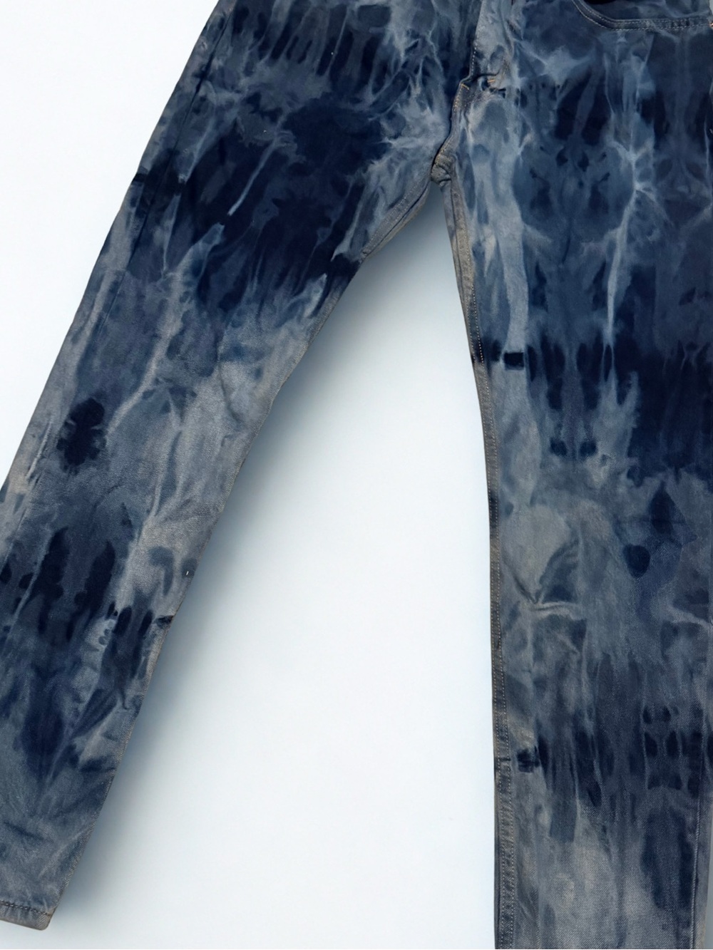 Levi's 512 Men's Blue Tie-Dye Slim Straight Jeans - Picture 3 of 7
